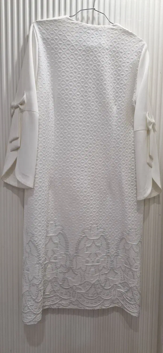 مانتوی سفید نو|لباس|گرگان, |دیوار