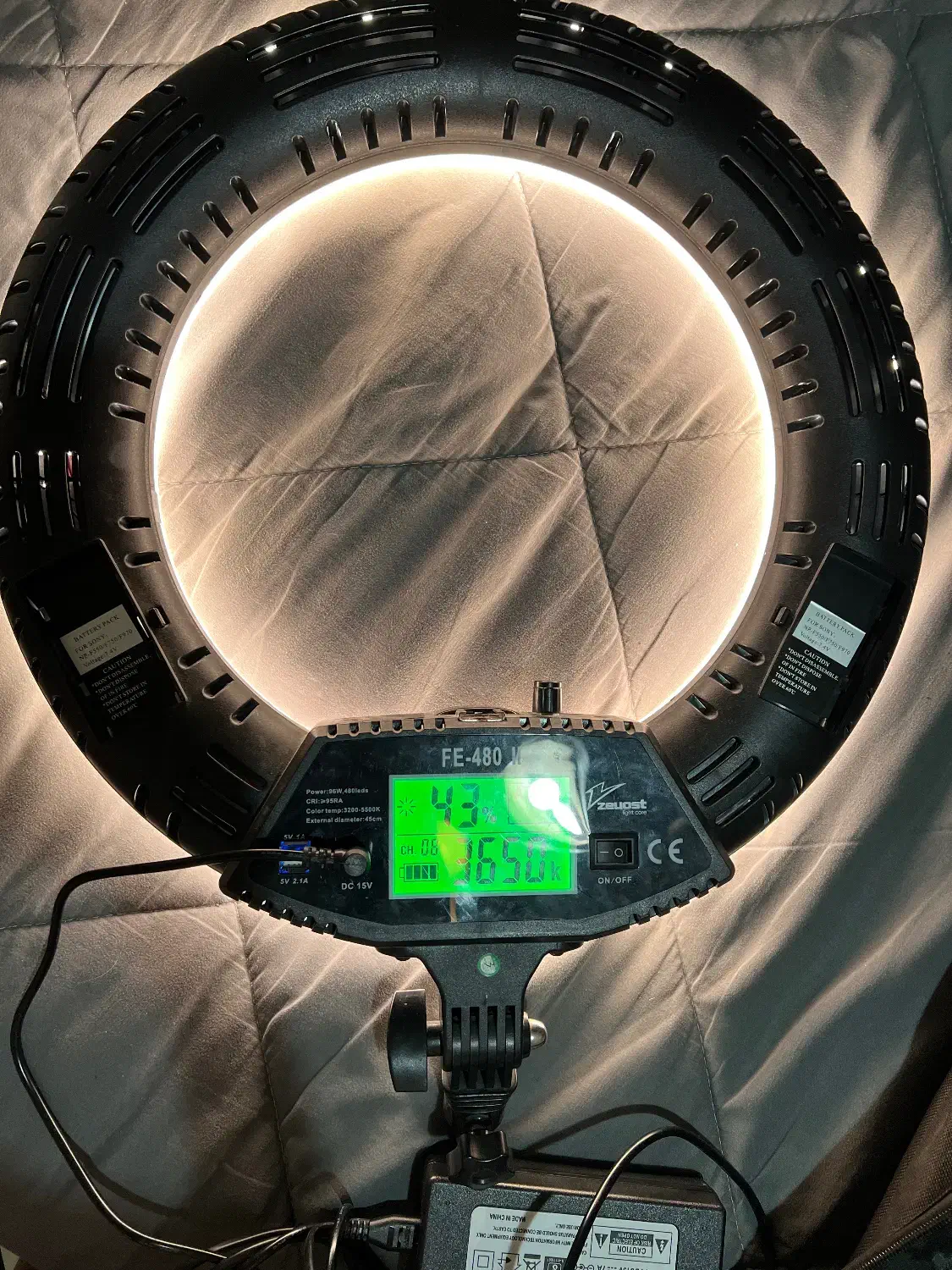 رینگ لایت|دوربین عکاسی و فیلم‌برداری|تهران, صد دستگاه|دیوار