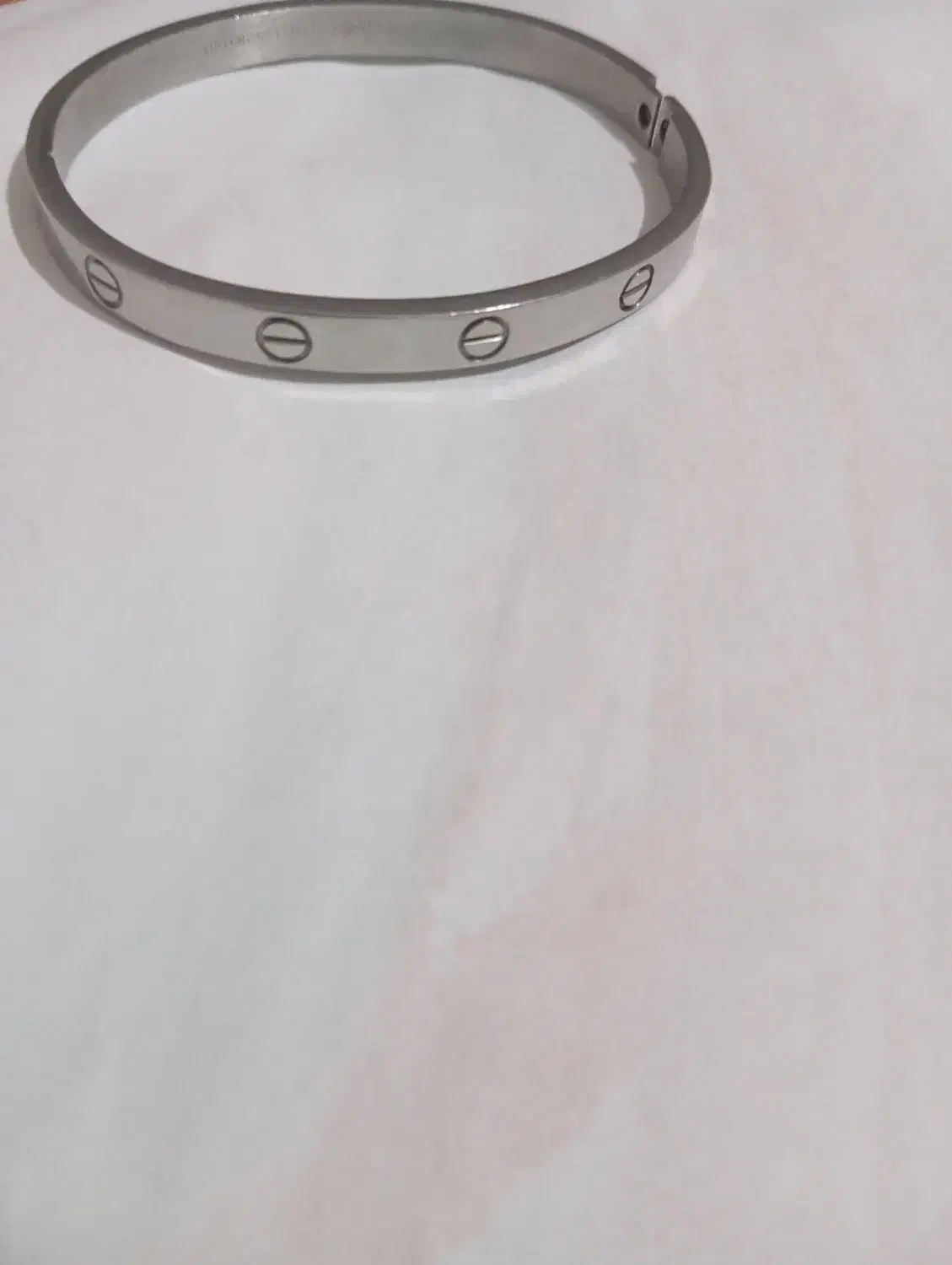 دستبند|بدلیجات|سبزوار, قلعه‌نو دهزار|دیوار