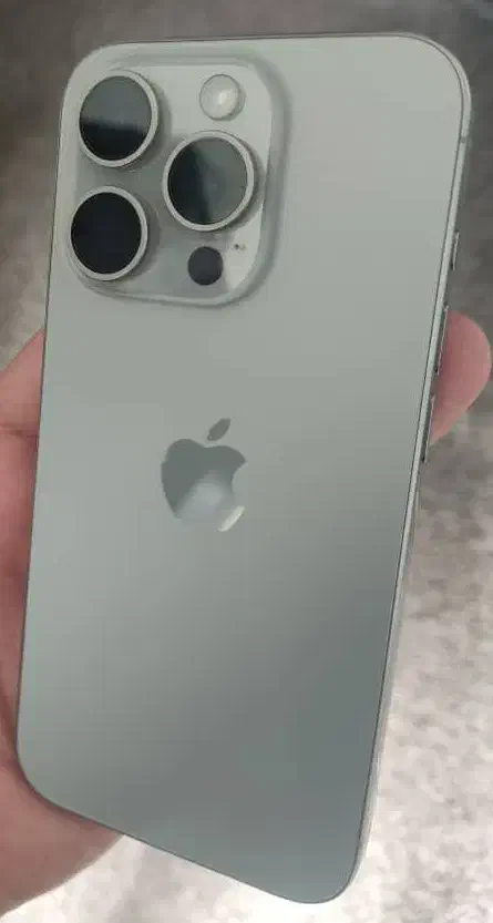 اپل  ZAA iPhone 15 Pro با حافظه 256 گیگابایت|موبایل|شیراز, قدوسی شرقی|دیوار