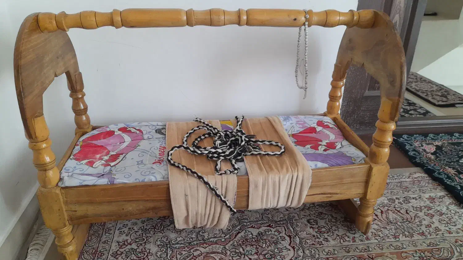 گهواره سانیکو عروسکی. بیشکه کوردی،. ست خواب|اسباب و اثاث بچه|سقز, |دیوار