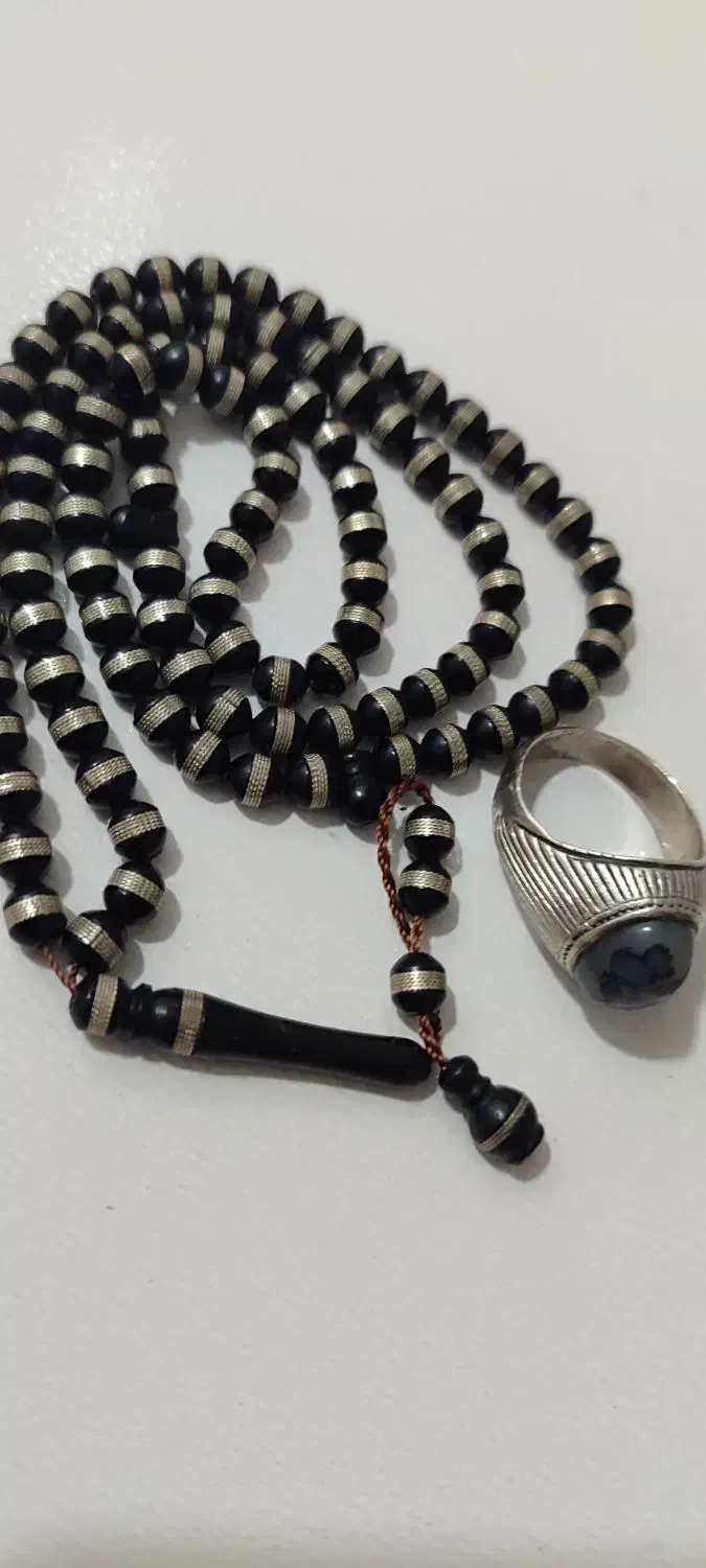 تسبیح و انگشتر عتیقه|کلکسیون اشیاء عتیقه|اهواز, منازل سپاه|دیوار