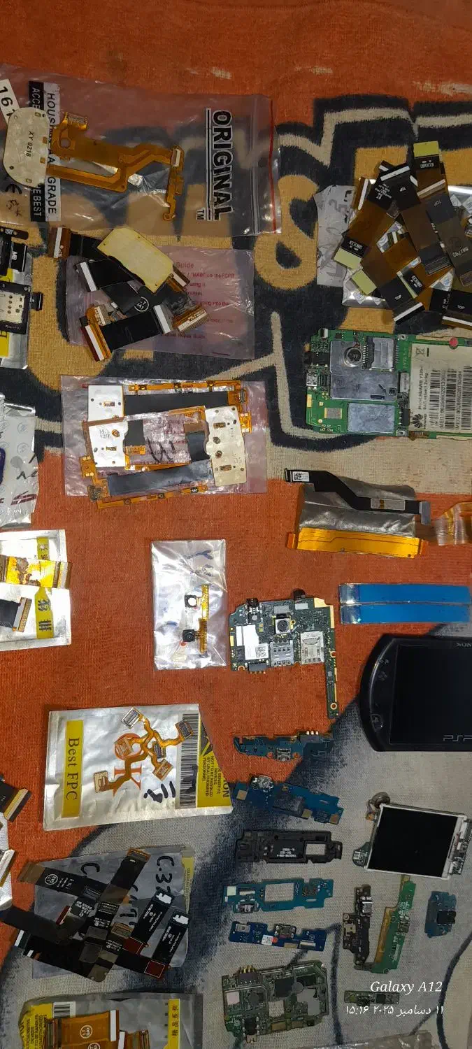 قطعات تلفن های همراه|لوازم جانبی موبایل و تبلت|بم, |دیوار