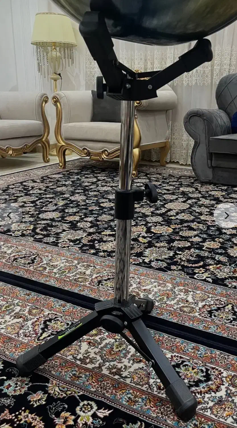 هنگدرام|درام و پرکاشن|رشت, رشتیان|دیوار