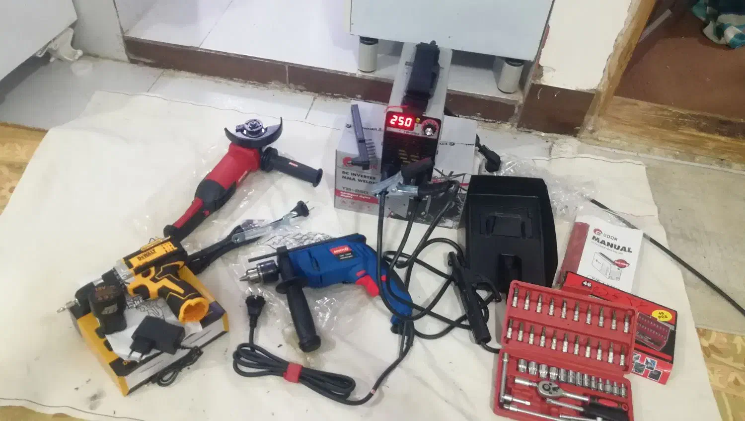 دستگاه جوش 250امپردلرچکشی بوش فرز بوش|ابزارآلات|گنبد کاووس, |دیوار