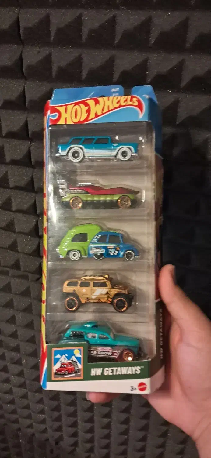 هات ویلز|کلکسیون و سرگرمی|شیراز, فرهنگ شهر|دیوار