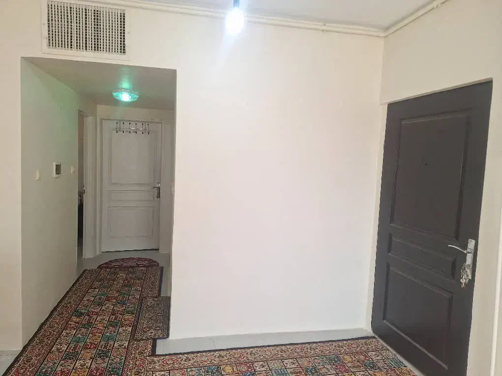 فاز ۴ دو خواب فول روبروی مترو بلوک کم جمعیت|فروش آپارتمان|هشتگرد, شهرک ریحانه|دیوار