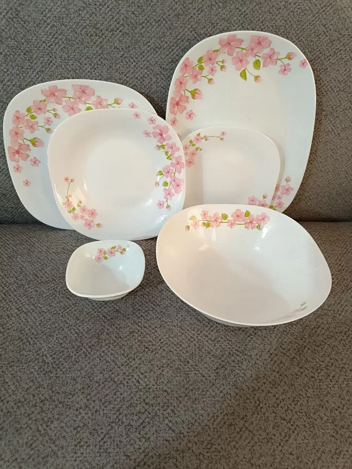 ظروف پذیرایی نو و در حد نو|ظروف سرو و پذیرایی|ری, اقدسیه|دیوار