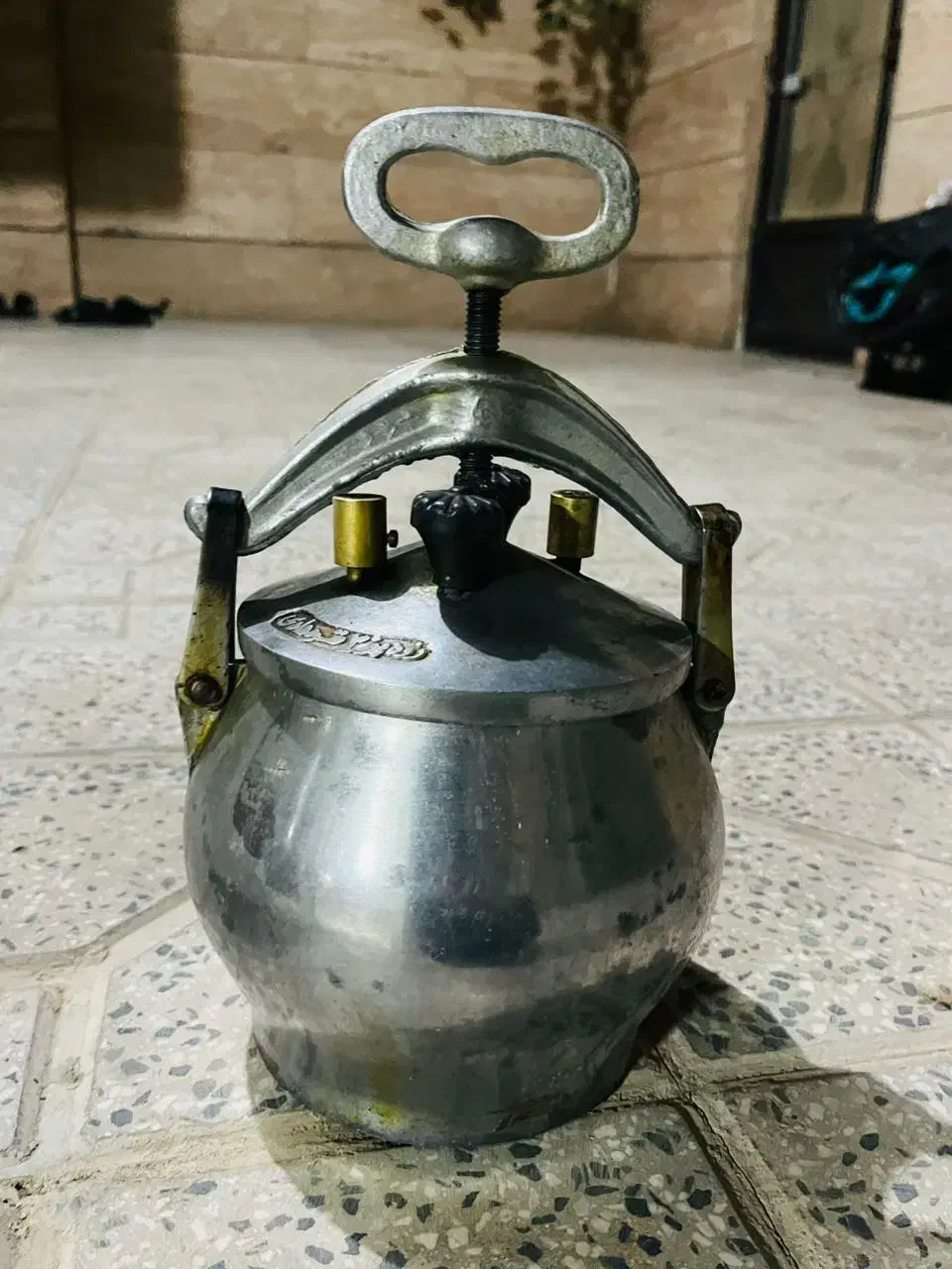 زودپز|ظروف پختوپز|ازنا, |دیوار