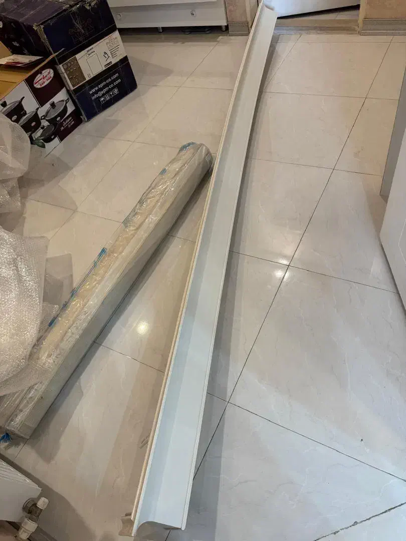 کتیبه ی پرده|پرده، رانر، رومیزی|کرج, کوی زنبق|دیوار