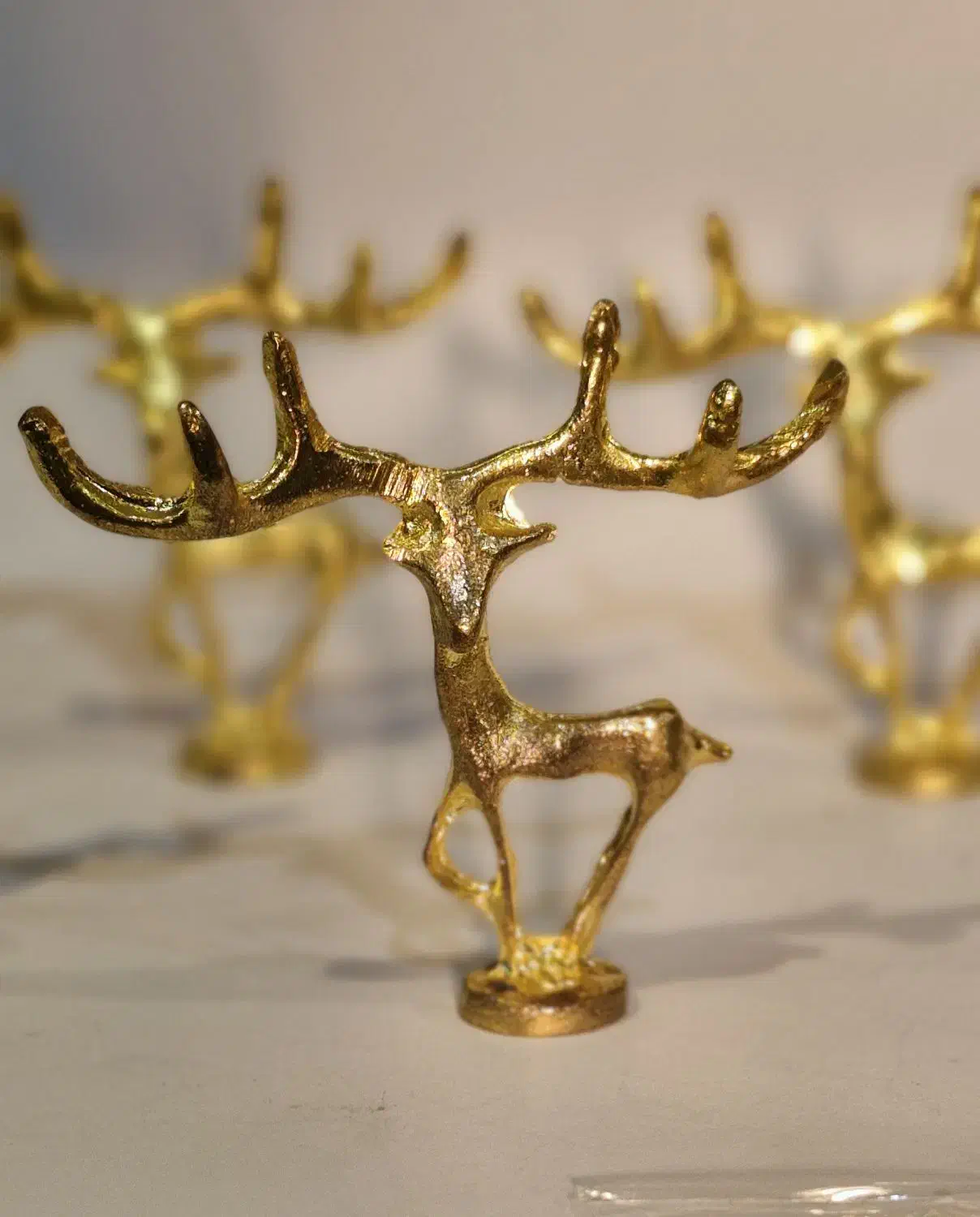 یراق آلات سنگ مصنوعی پایه و هولدر وگوزن|صنایع دستی و سایر لوازم تزئینی|مشهد, جنت|دیوار