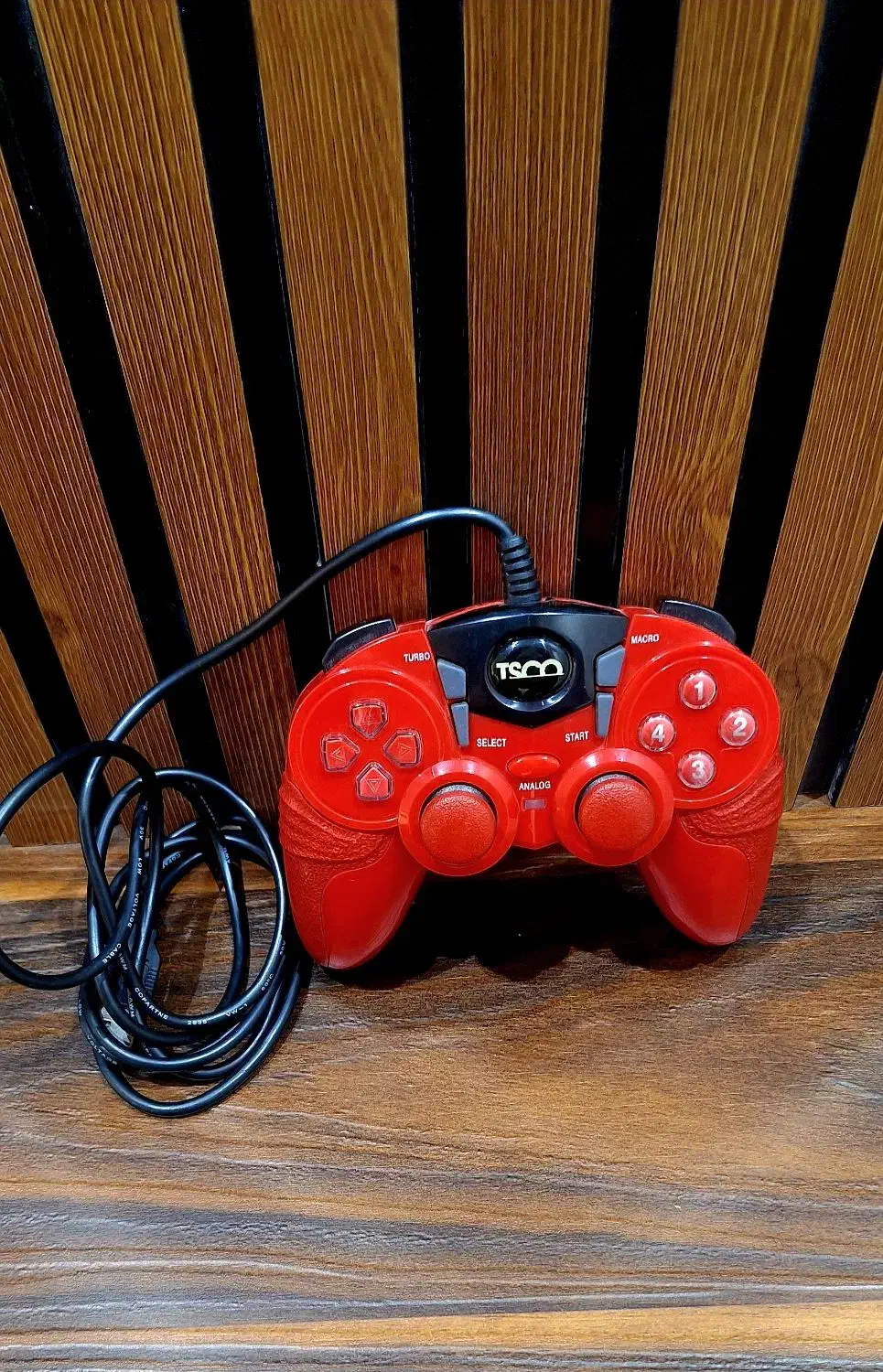 دسته کامپیوتر|کنسول، بازی ویدئویی و آنلاین|کلاله, |دیوار