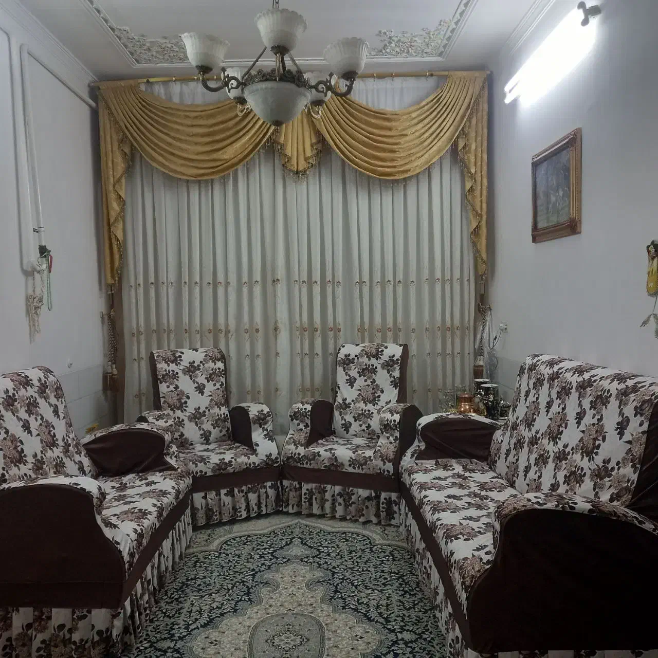 یکدست مبلمان ۷نفره ومیزناهارخوری وفرش|مبلمان خانگی و میز عسلی|اردکان, |دیوار