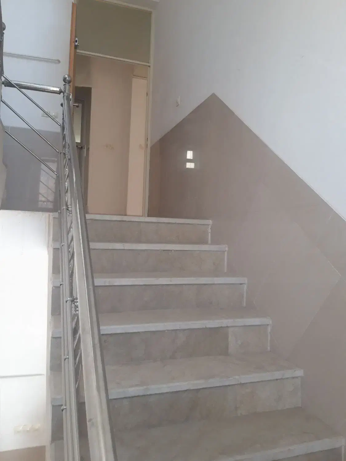 فروش ۳ طبقه در بافق|فروش خانه و ویلا|بافق, |دیوار