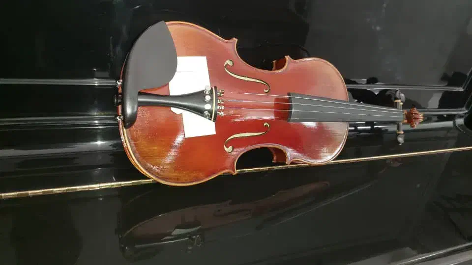 ویولن مدل Romance|ویولن|شوش, |دیوار