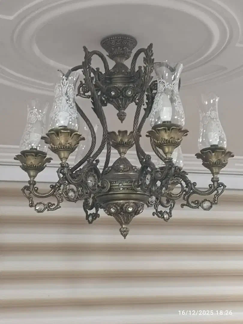 دوعدد لوستر برنز اصل|لوستر و چراغ آویز|سنگر, |دیوار