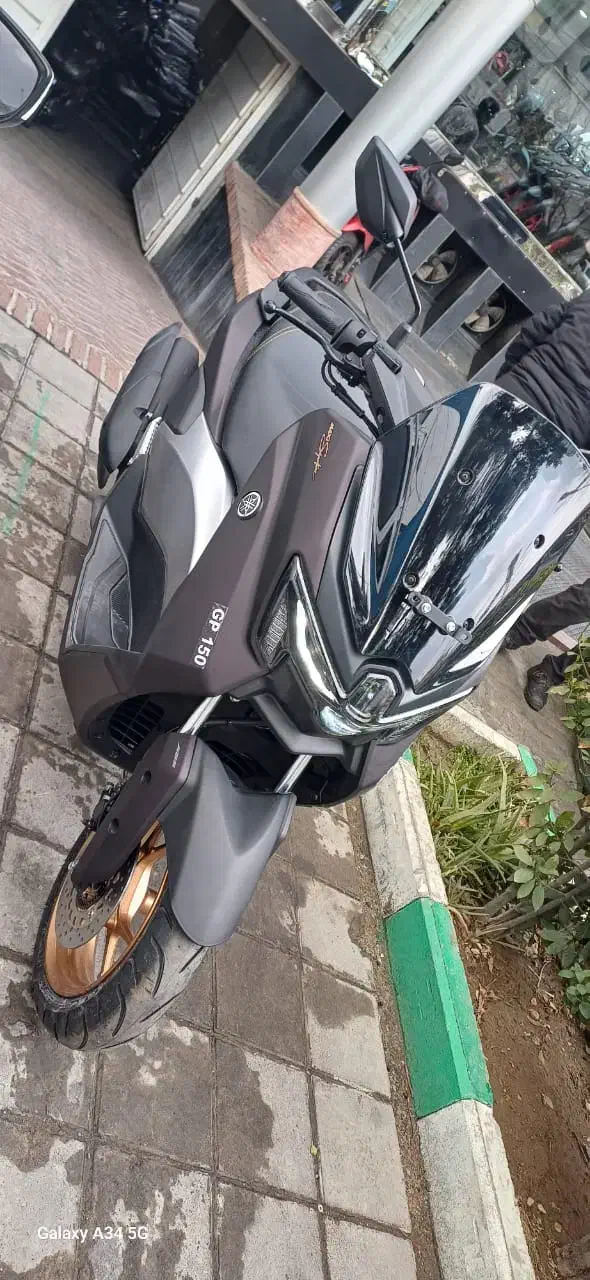 Nmax thechmax|موتورسیکلت|تهران, نیروی دریایی|دیوار