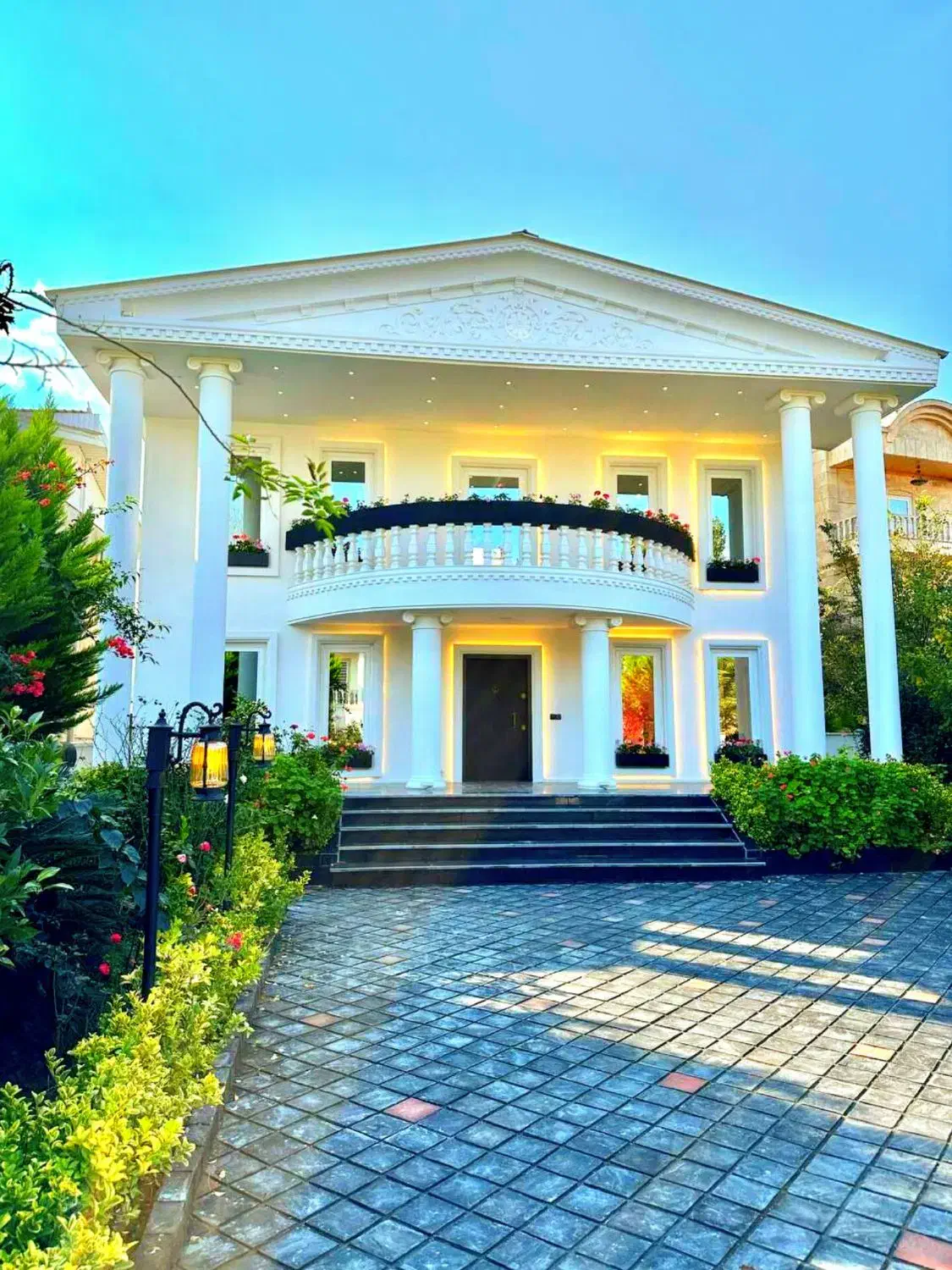 ویلا دوبلکس 400متری کلاسیک 4خواب/شهرکی|فروش خانه و ویلا|امامزاده عبدالله, |دیوار