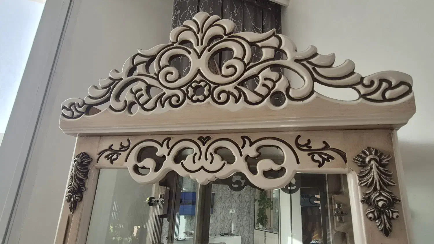 ویترین|بوفه، ویترین، کنسول|برخوار, |دیوار