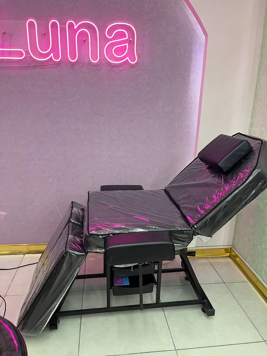 تخت تاشو تاتو،مژه،ماساژ|آرایشی، بهداشتی، درمانی|اسلامشهر, باغ فیض|دیوار