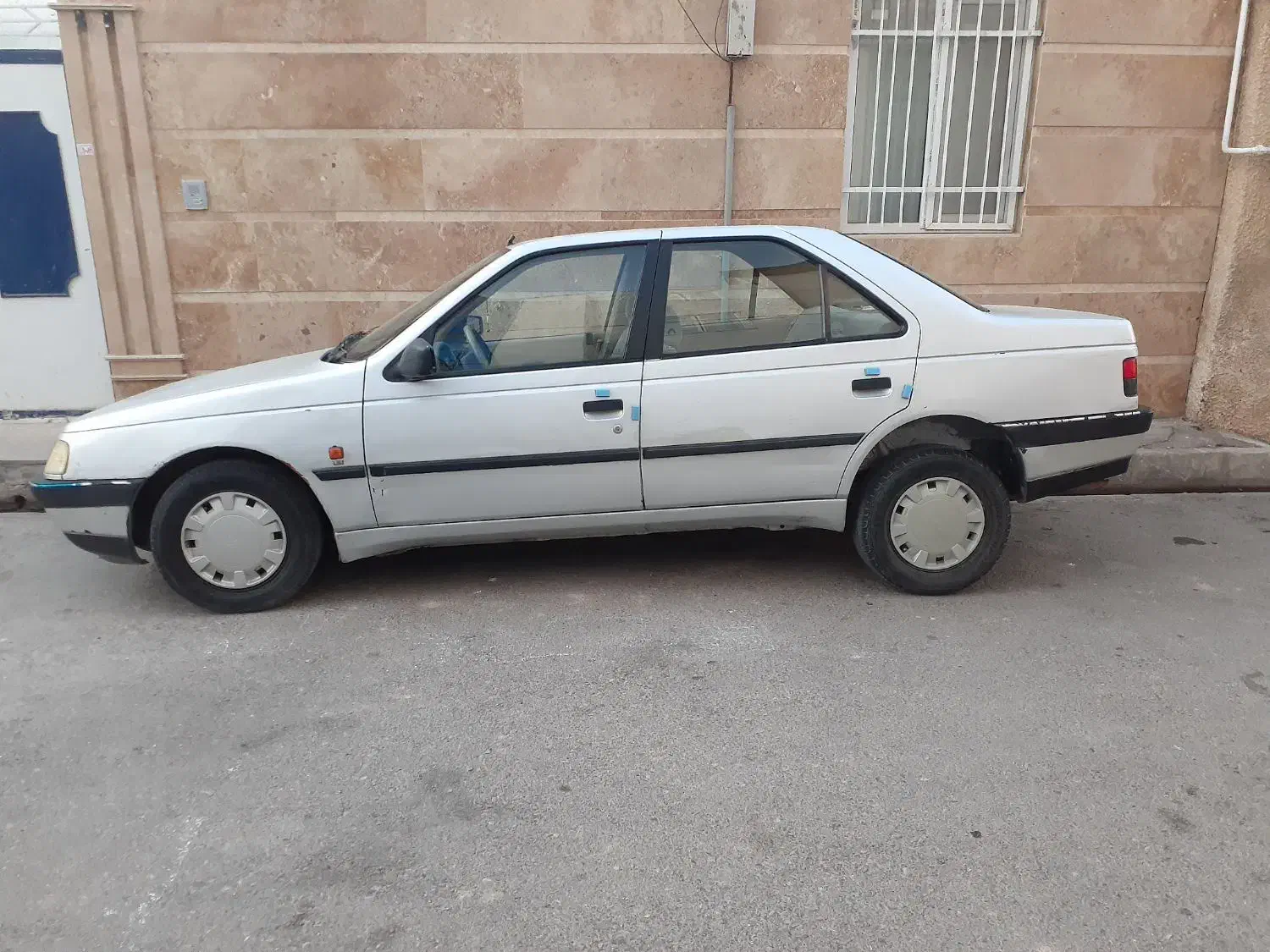 پژو۴۰۵|خودرو سواری و وانت|آبگرم, |دیوار