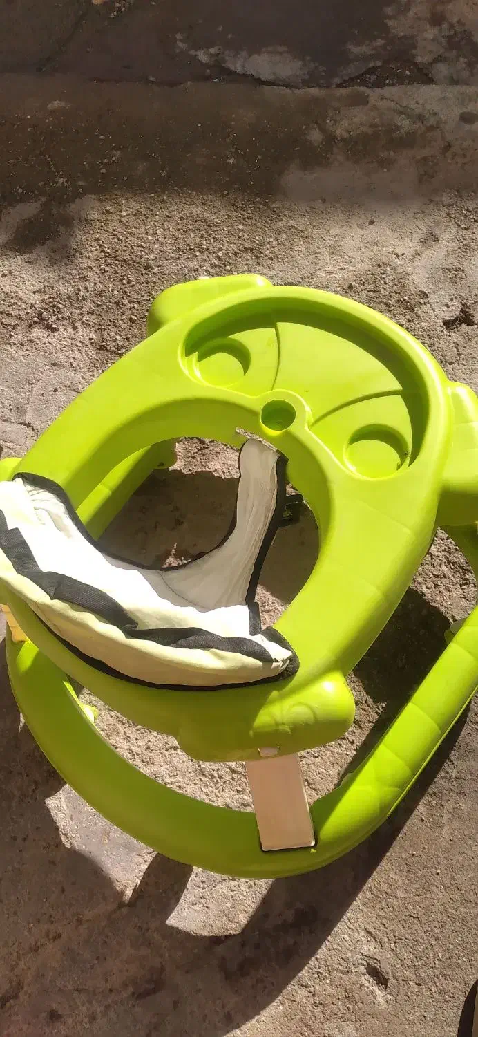 گهواره و روروئک کودک|اسباب و اثاث بچه|کرمان, |دیوار