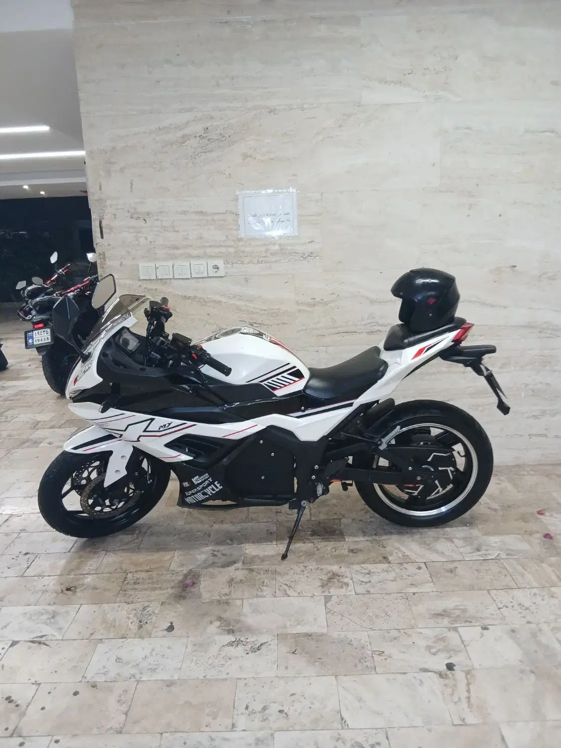 موتور. نینجا. کاوازاکی . یاماها.|موتورسیکلت|کیش, |دیوار