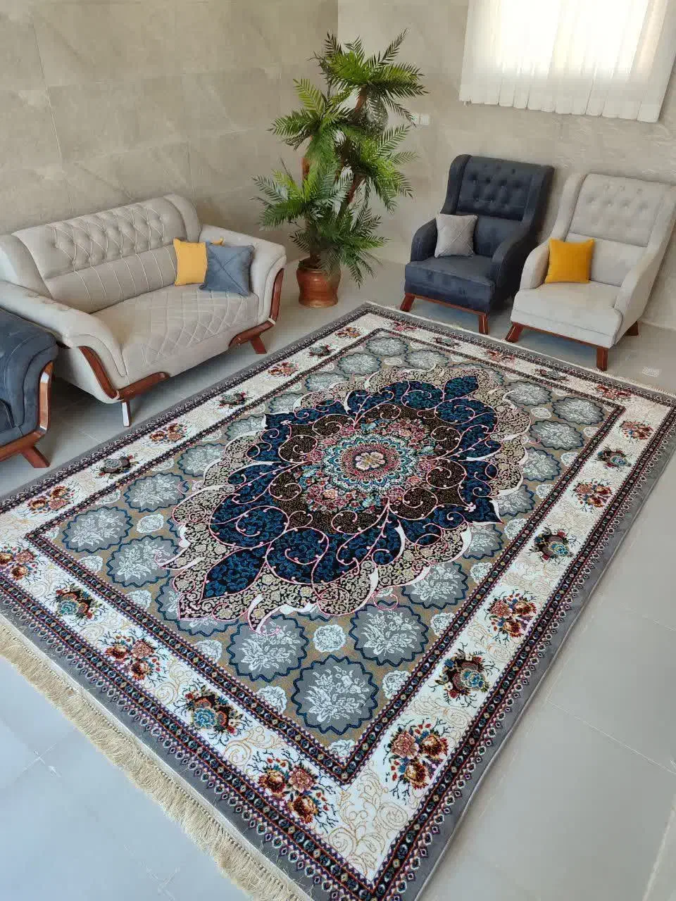 حراج فرش های ۶ و ۹و۱۲ متری خرید از تولیدی|فرش|کاشان, راوند|دیوار
