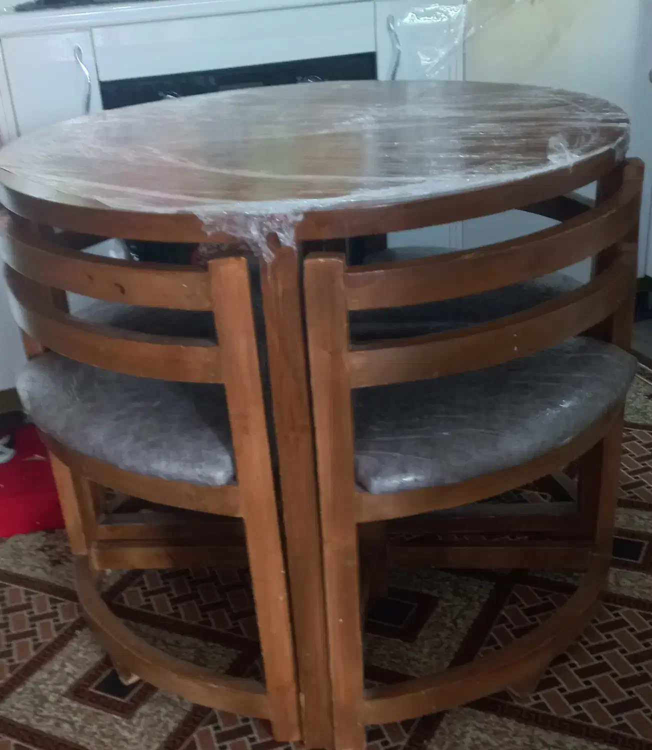 میز وصندلی آشپزخانه|میز و صندلی غذاخوری|سیرجان, |دیوار