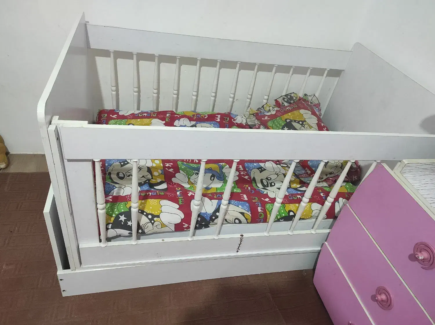 تخت خواب گهواره ای|اسباب و اثاث بچه|مشهد, گاز|دیوار