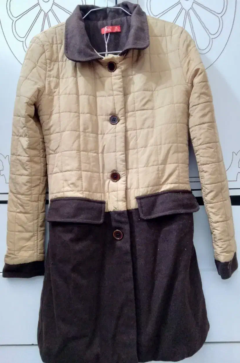 کاپشن|لباس|بندر گناوه, |دیوار