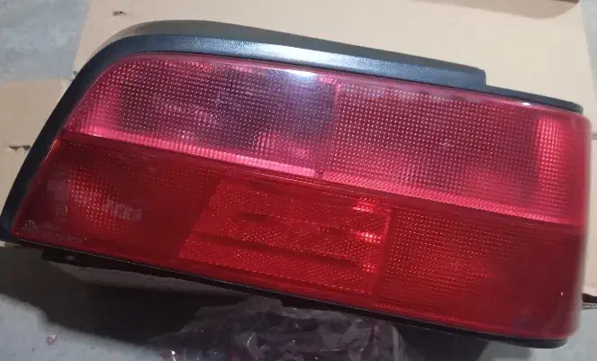 چراغ معمولی عقب پژوپارس|قطعات یدکی و لوازم جانبی|مسجد سلیمان, |دیوار