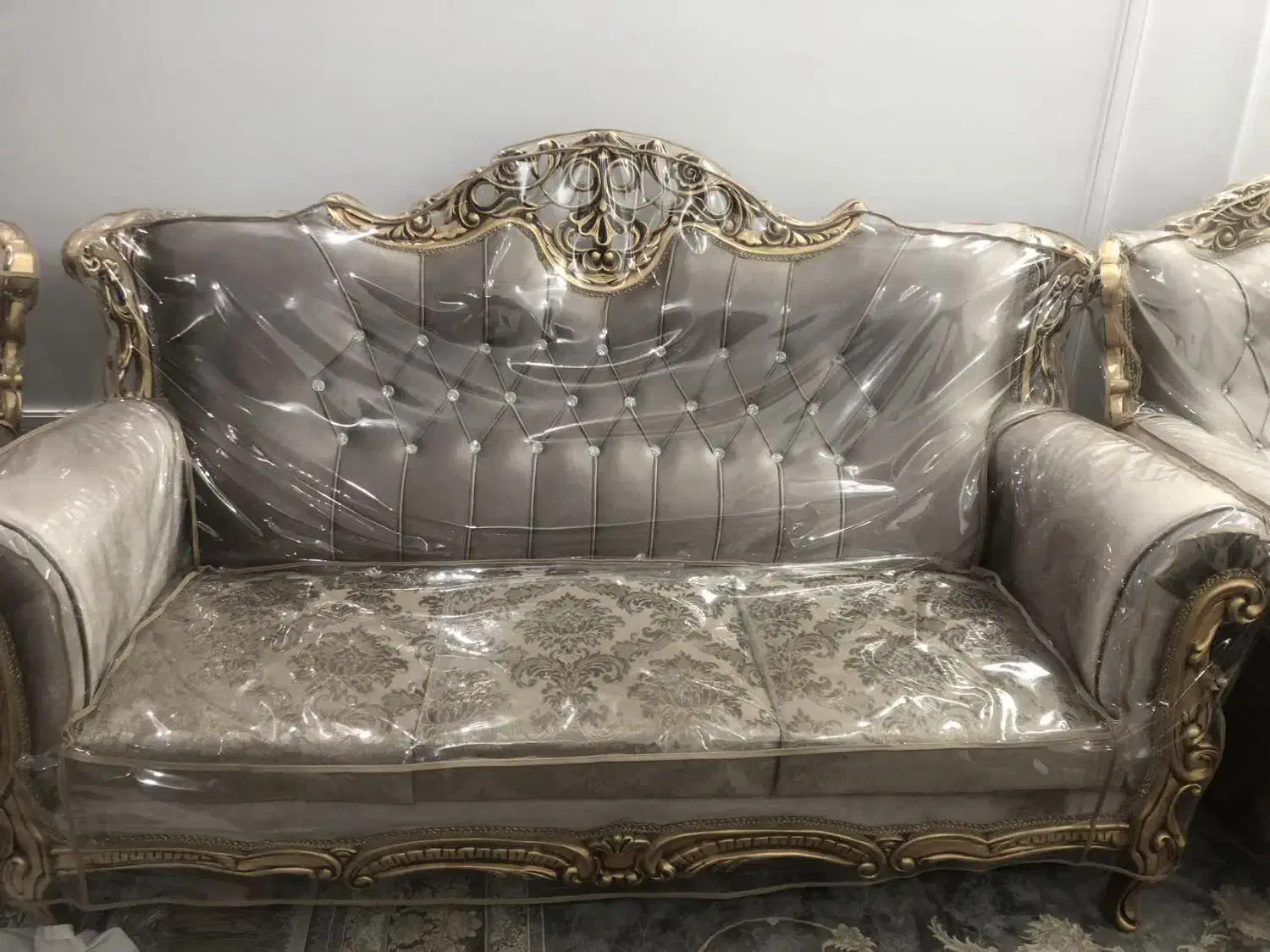 مبل سلطنتی راحتی|مبلمان خانگی و میز عسلی|کاشان, شهرک انقلاب|دیوار