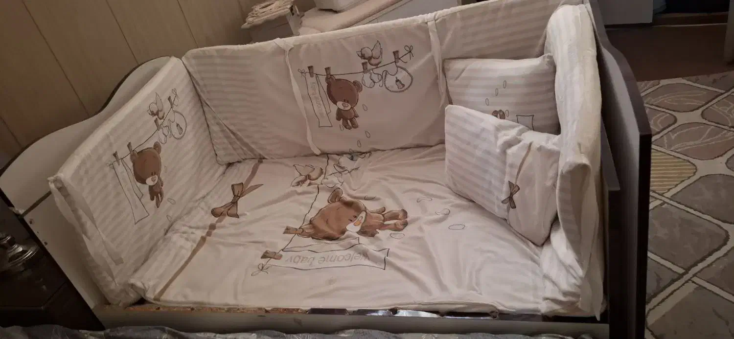 تخت نوزادی|تخت و صندلی بچه|مشهد, رستگار|دیوار