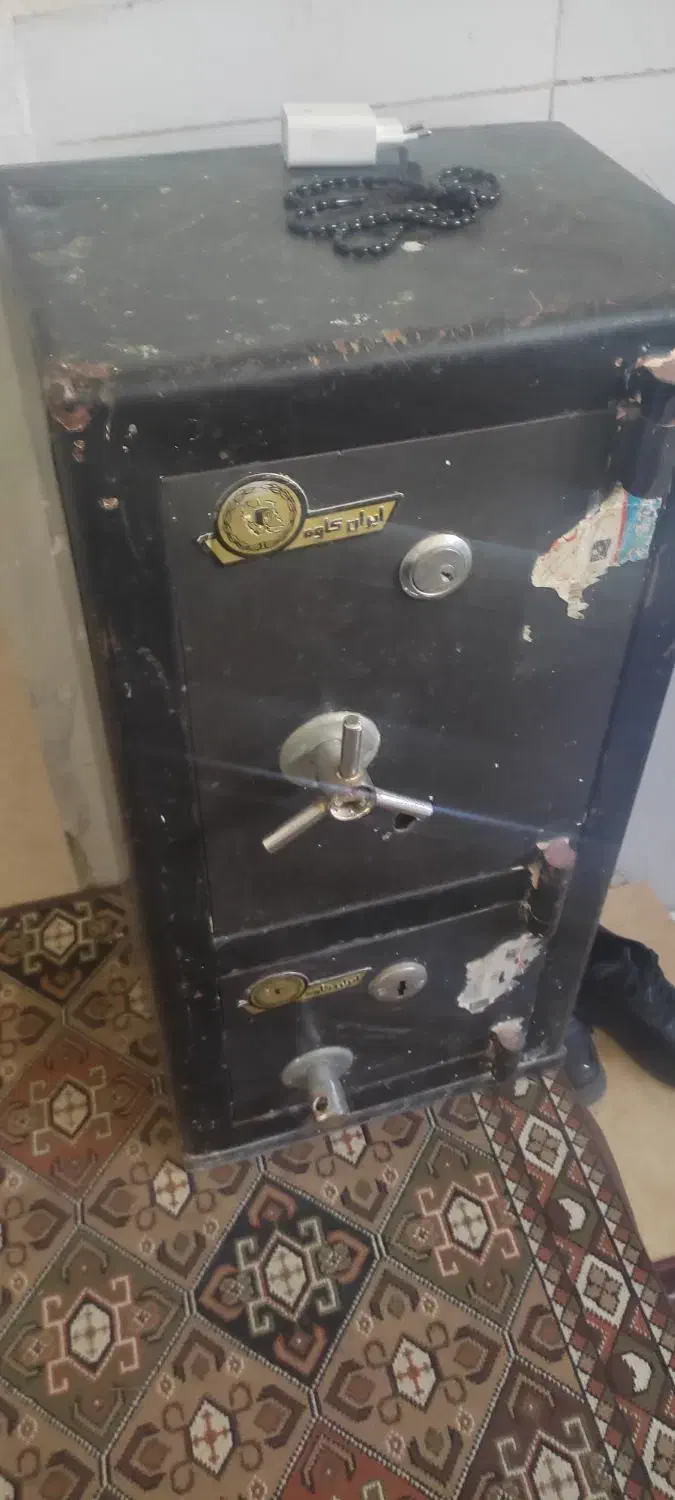 گاو صندوق|ابزارآلات|همدان, |دیوار