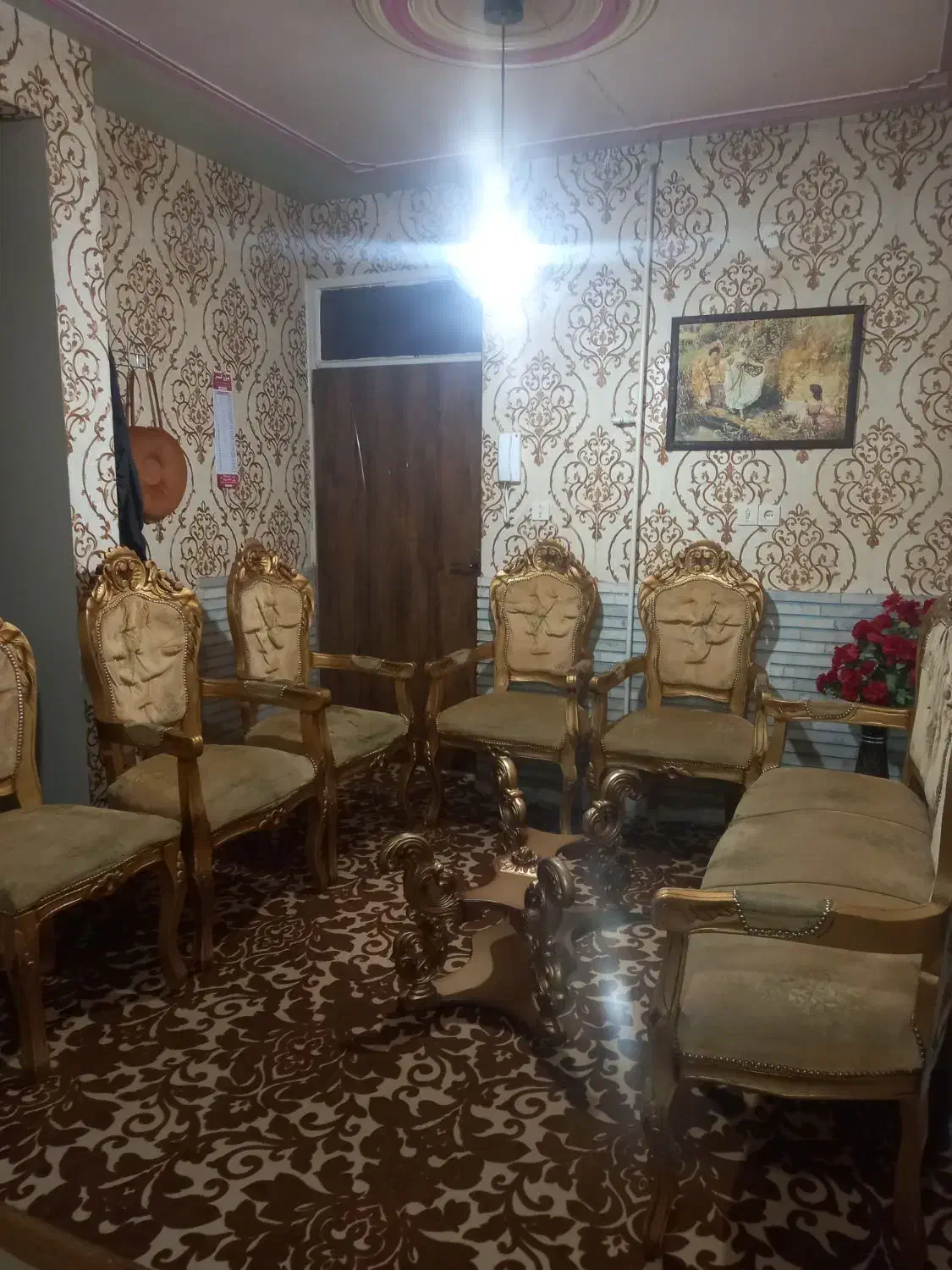 مبل فرحی|مبلمان خانگی و میز عسلی|اقبالیه, |دیوار