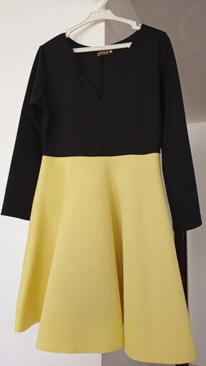 لباس.مجلسی.|لباس|بروجرد, |دیوار