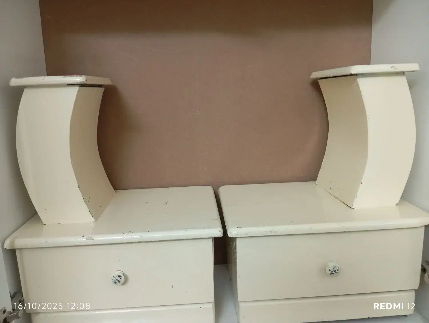 دو عدد میز|میز و صندلی غذاخوری|گرگان, |دیوار