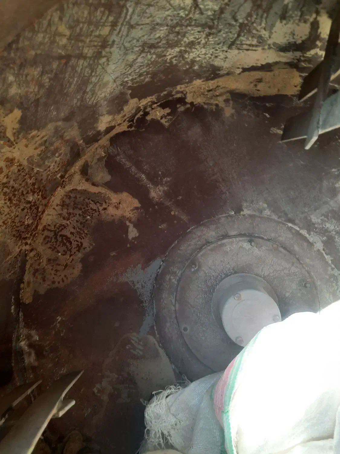 میکسر دیزل تمیز تخته شناژ چهارتراش جک دستی|مصالح و تجهیزات ساختمان|نیمروز, |دیوار