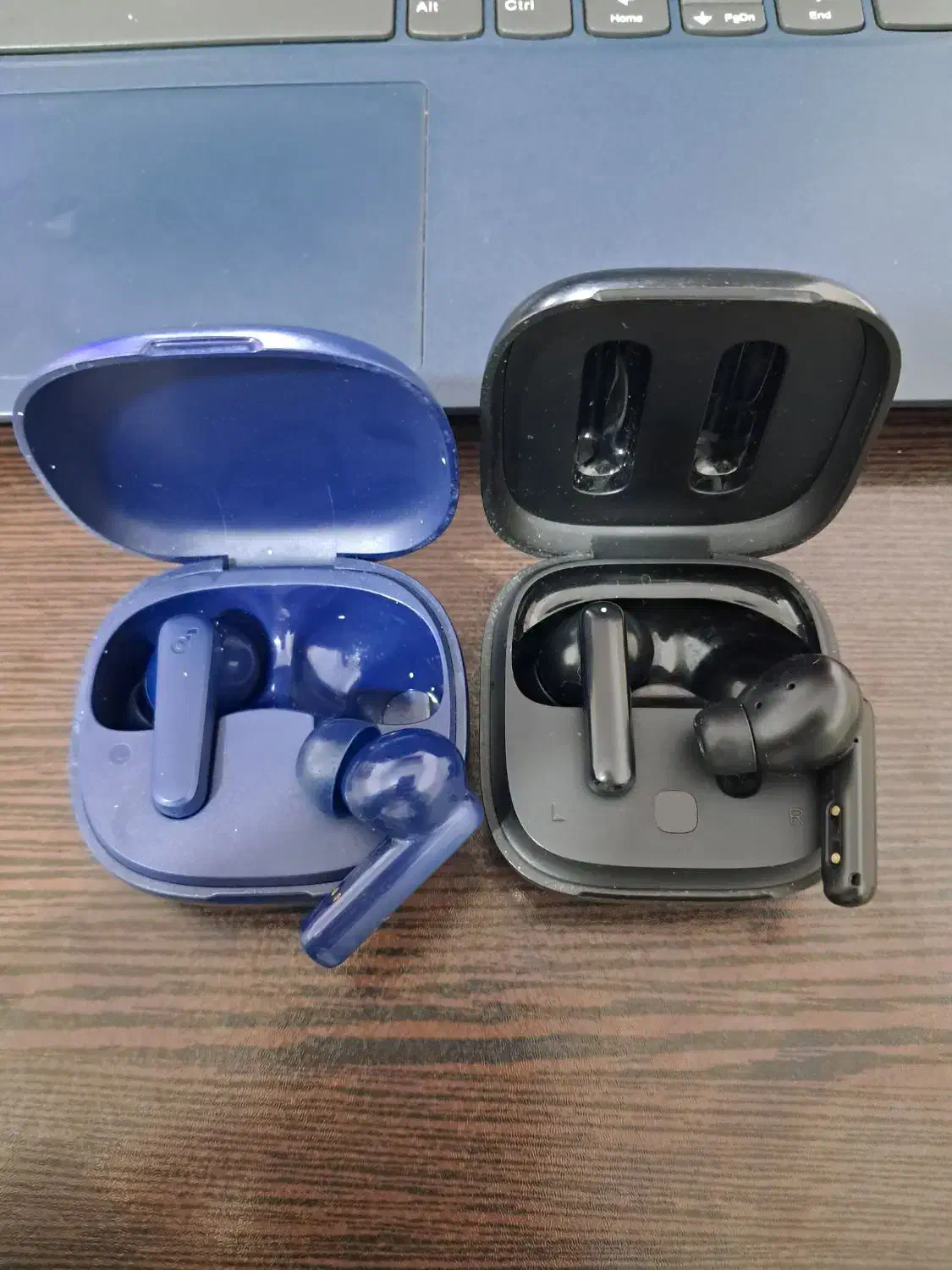 دوعدد ایرپاد شیائومی و soundcore|لوازم جانبی موبایل و تبلت|هشتگرد, فاز ۲ مهستان|دیوار