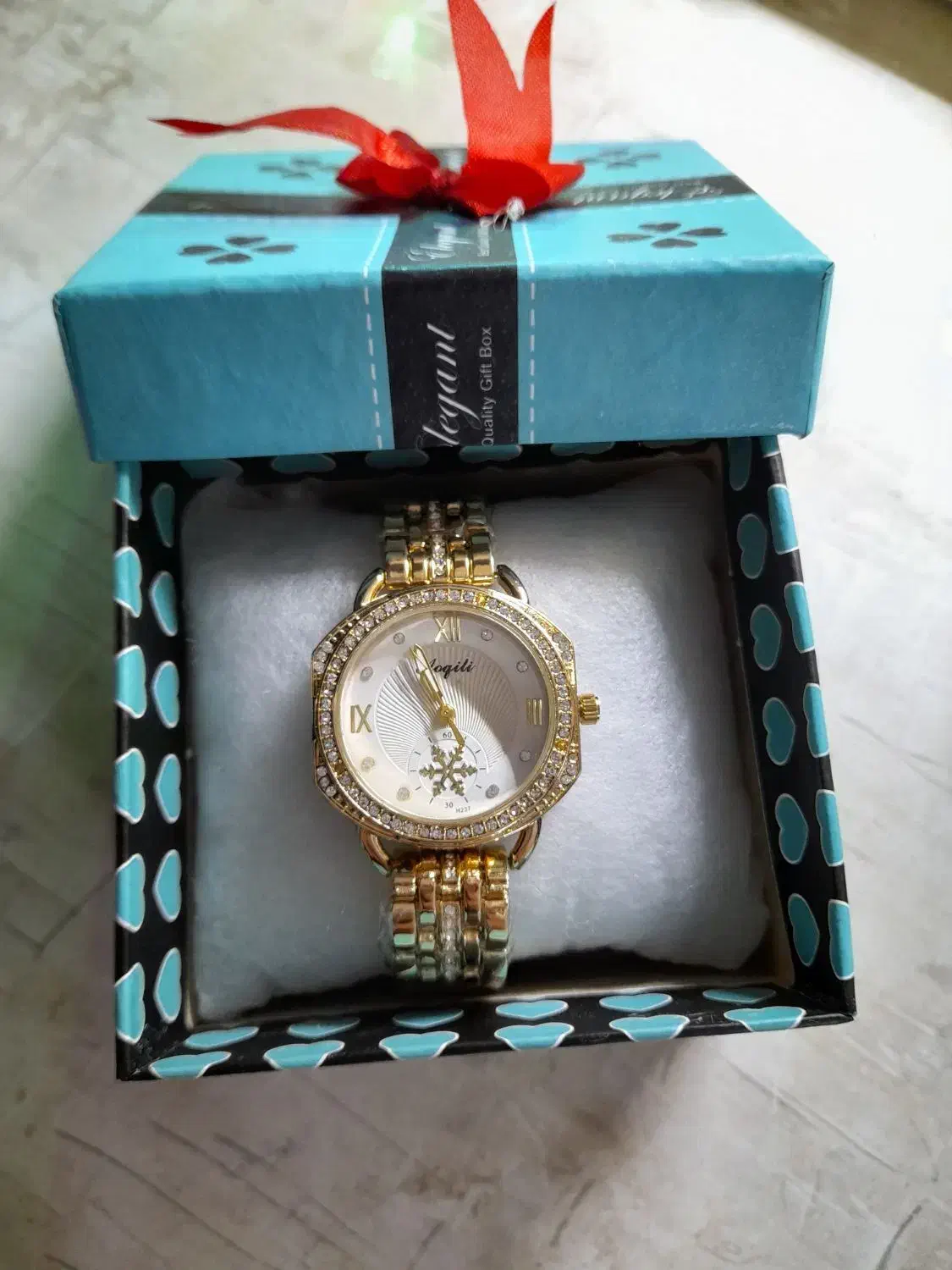 ساعت مچی آک|ساعت|مسجد سلیمان, |دیوار