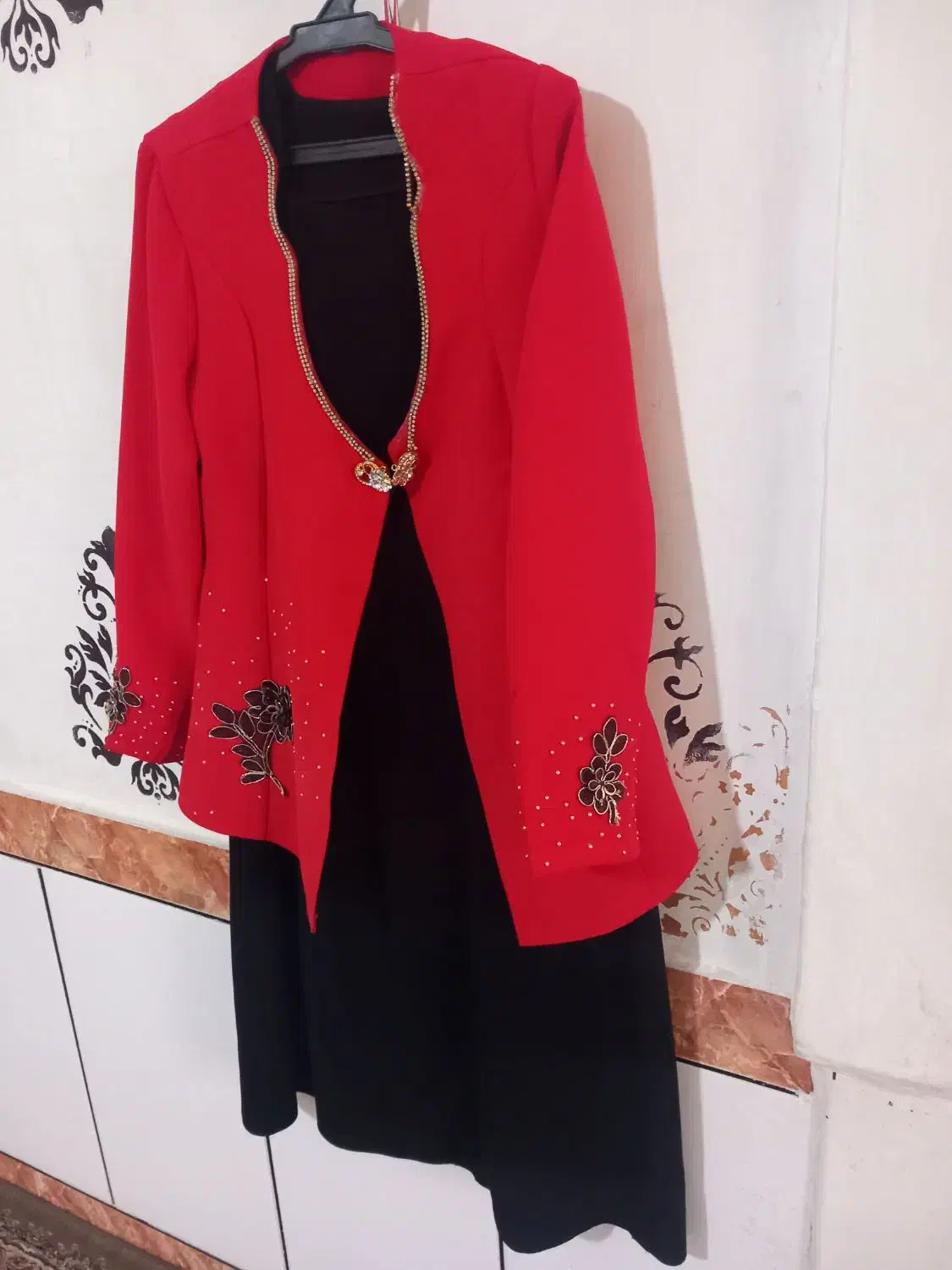 لباس|لباس|الشتر, |دیوار