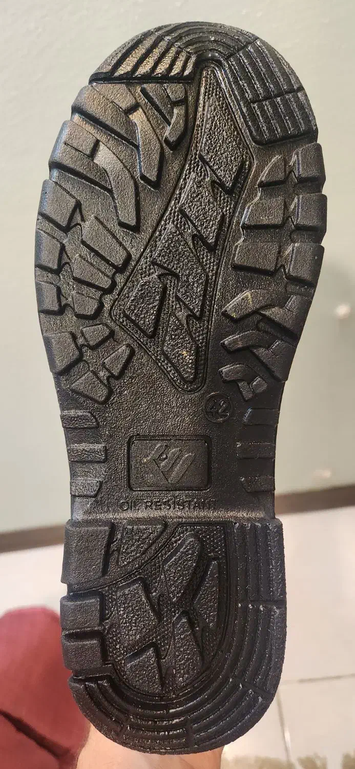 فروش کفش کار ساق دار سایز ۴۲|کیف، کفش، کمربند|شاهینشهر, طالقانی|دیوار