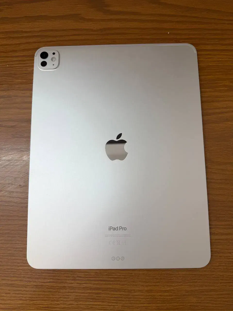 iPad Pro M4 13 inch|تبلت|قم, پردیسان|دیوار