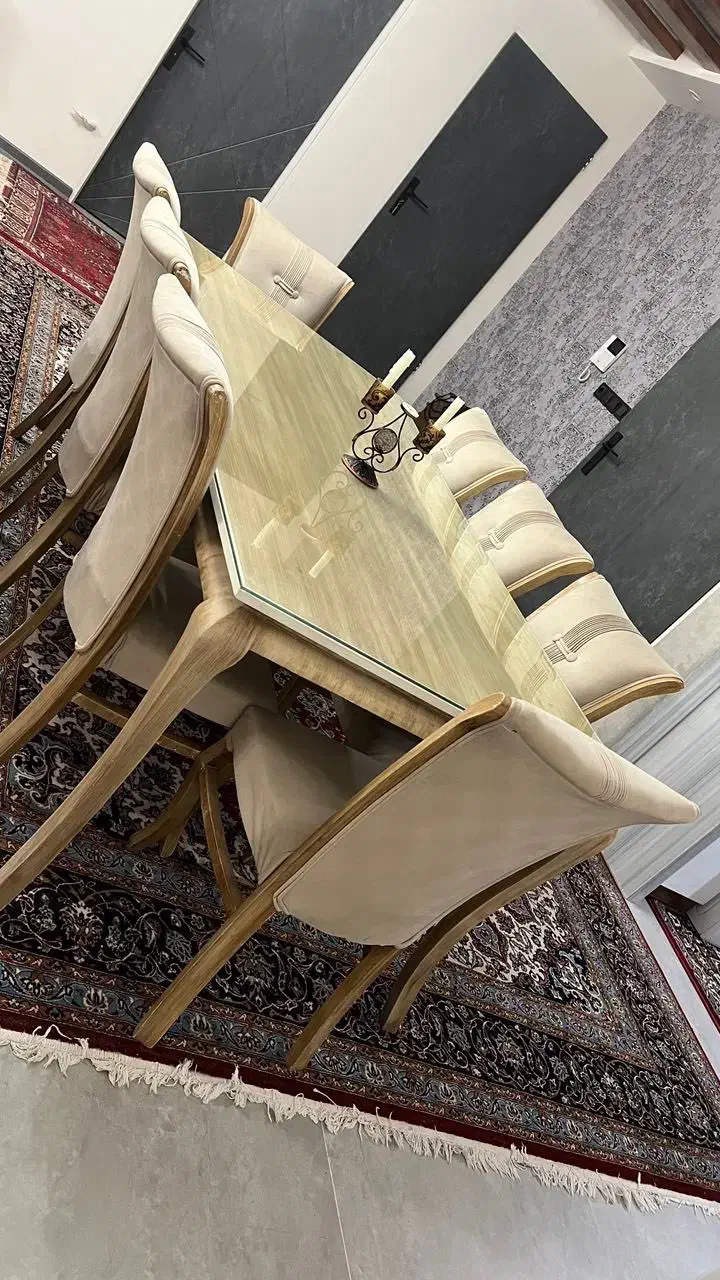 میز ناهارخوری|میز و صندلی غذاخوری|شاهینشهر, نظامی|دیوار