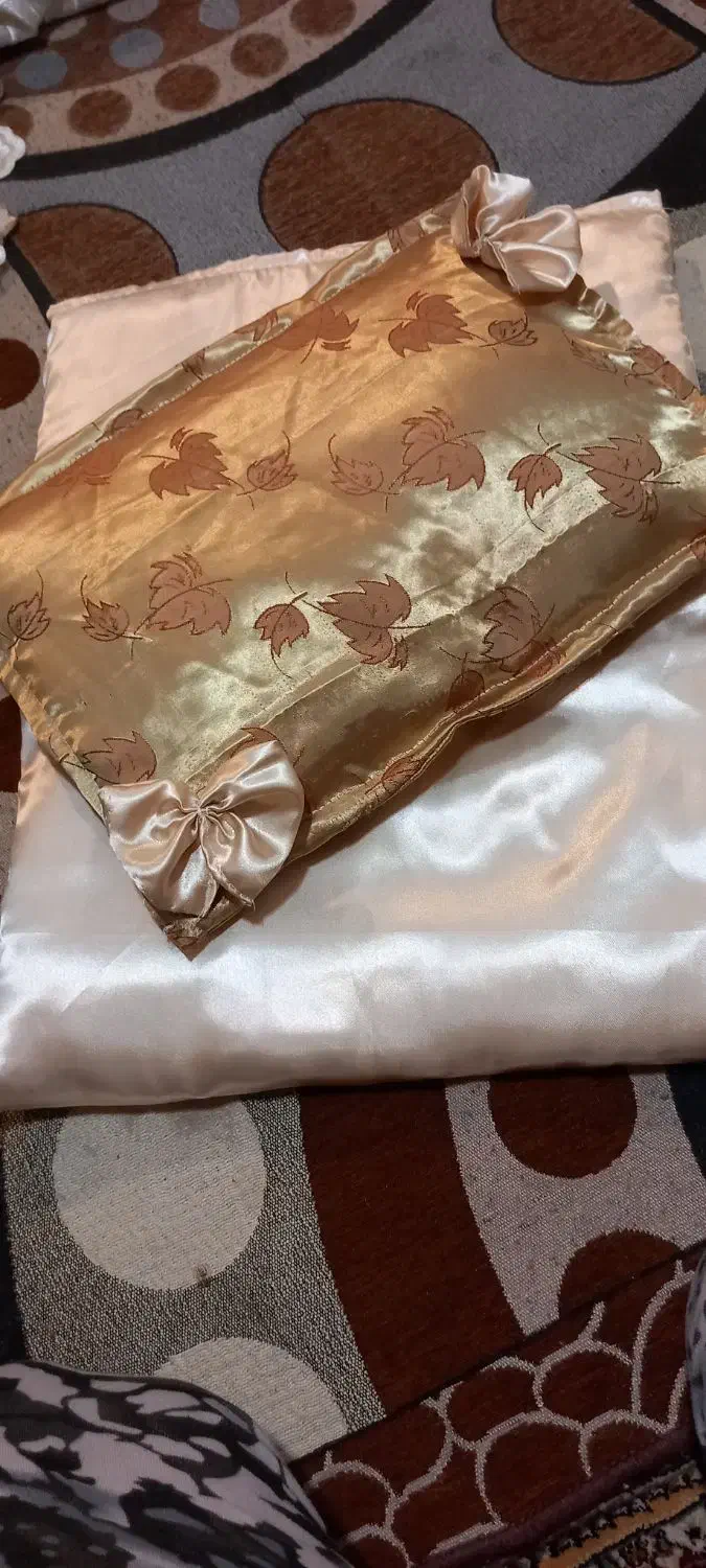 لحاف تشک|رختخواب، بالش، پتو|مراغه, |دیوار