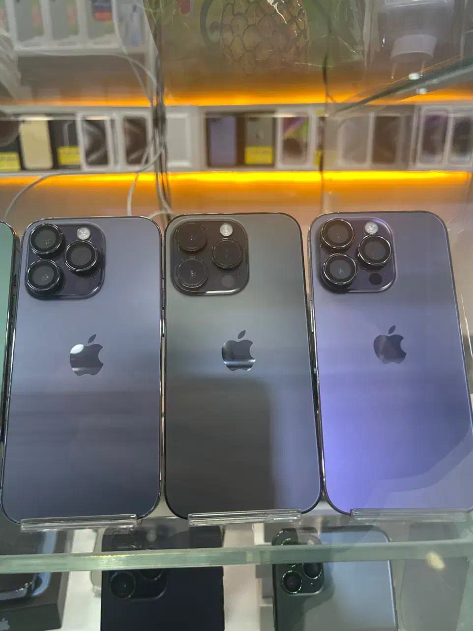 iphone 14 pro|موبایل|قم, چهل درخت‎|دیوار