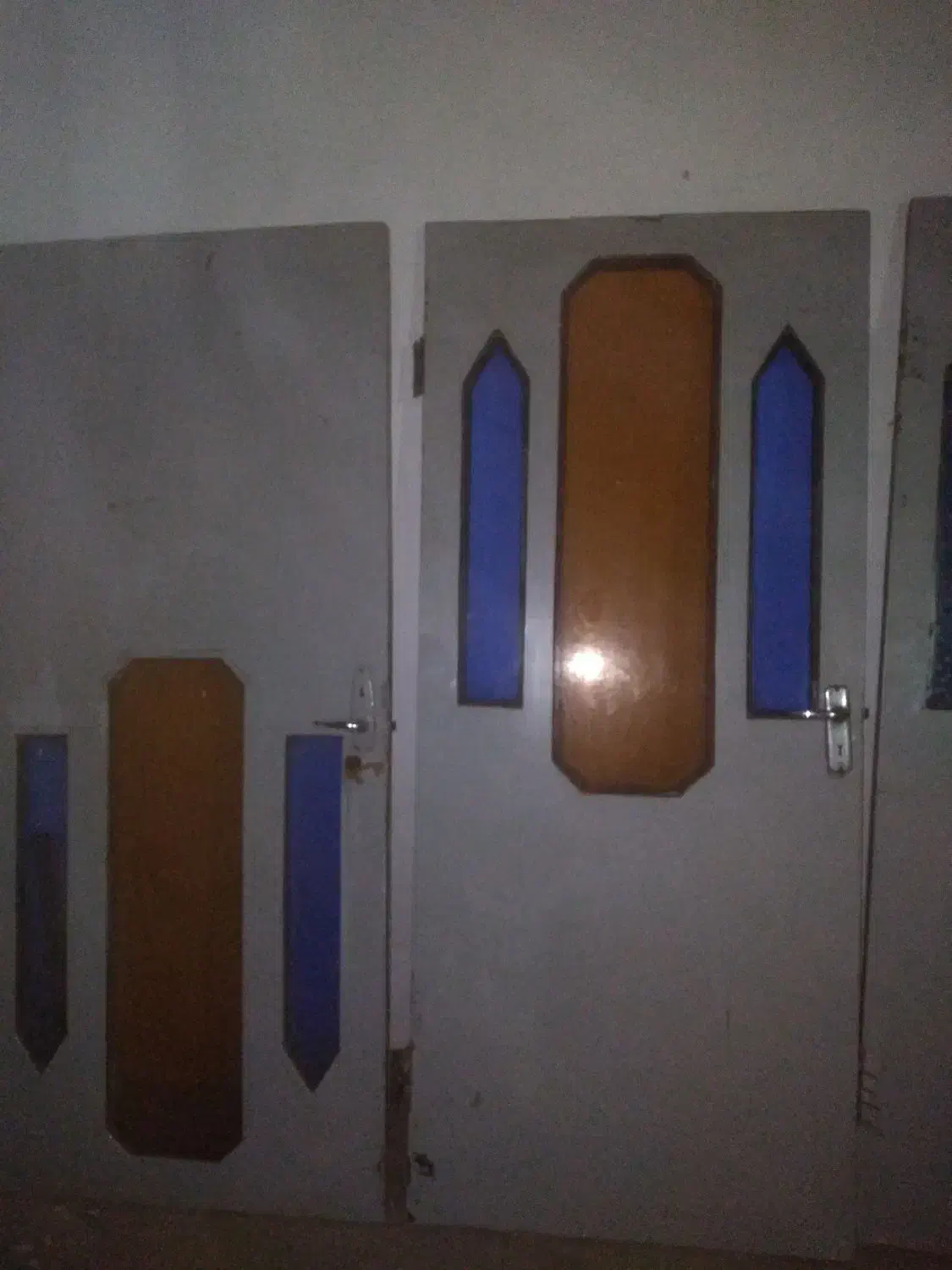 درب چوبی طرح قدیم|عمدهفروشی|رشت, دباغیان|دیوار