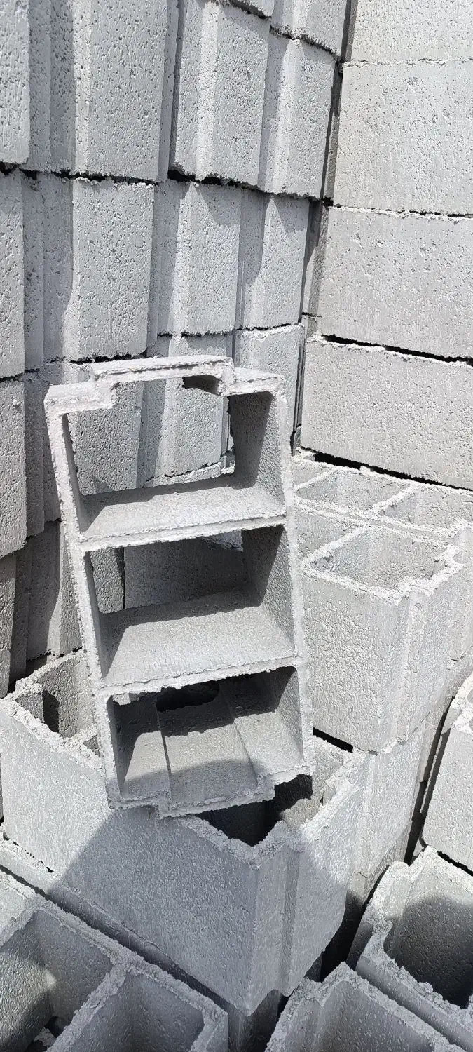 بلوک با کیفیت تضمینی + پیش‌فروش با فاکتور رسمی|مصالح و تجهیزات ساختمان|یاسوج, |دیوار