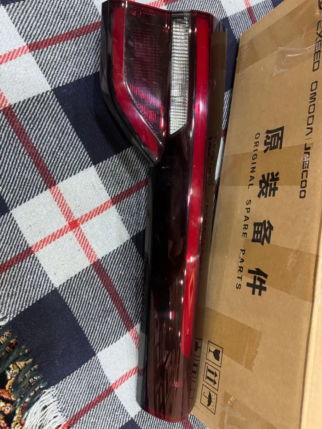 چراغ خطر چپ عقب روی صندوق تیگو ۷ پرو|قطعات یدکی و لوازم جانبی|شاهینشهر, پاسداران|دیوار